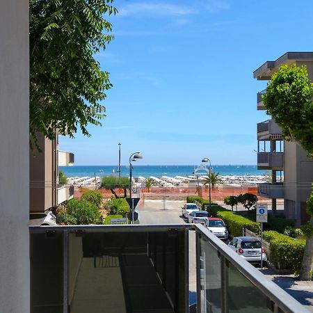Residence Royal Rimini Exteriér fotografie