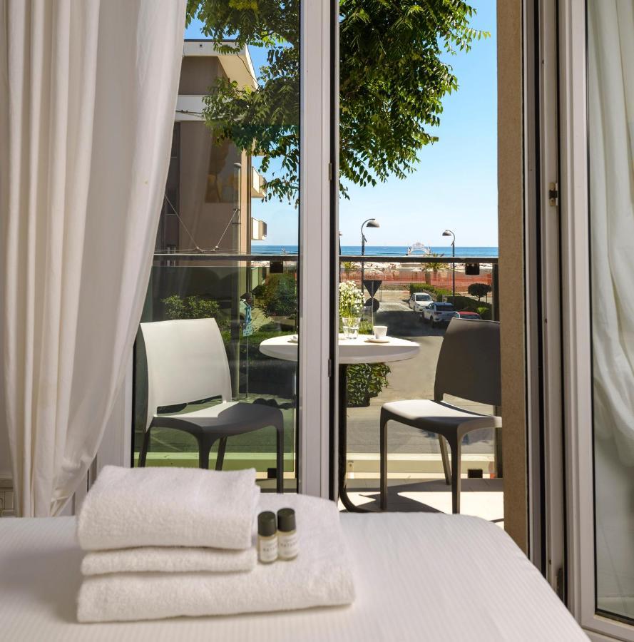 Residence Royal Rimini Exteriér fotografie