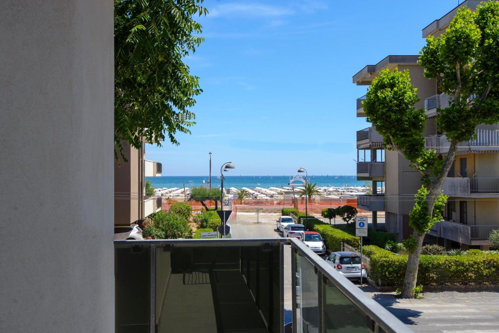Residence Royal Rimini Exteriér fotografie