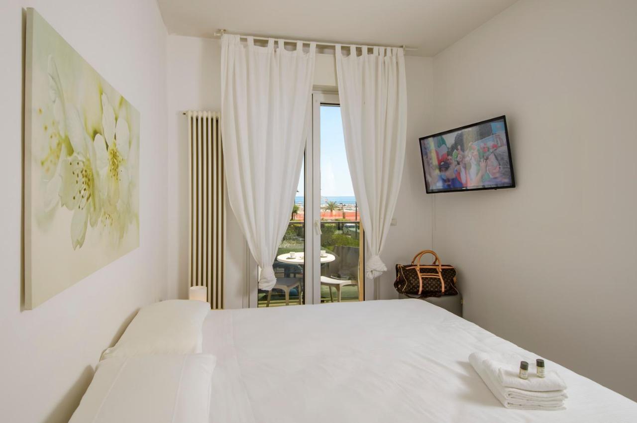 Residence Royal Rimini Exteriér fotografie