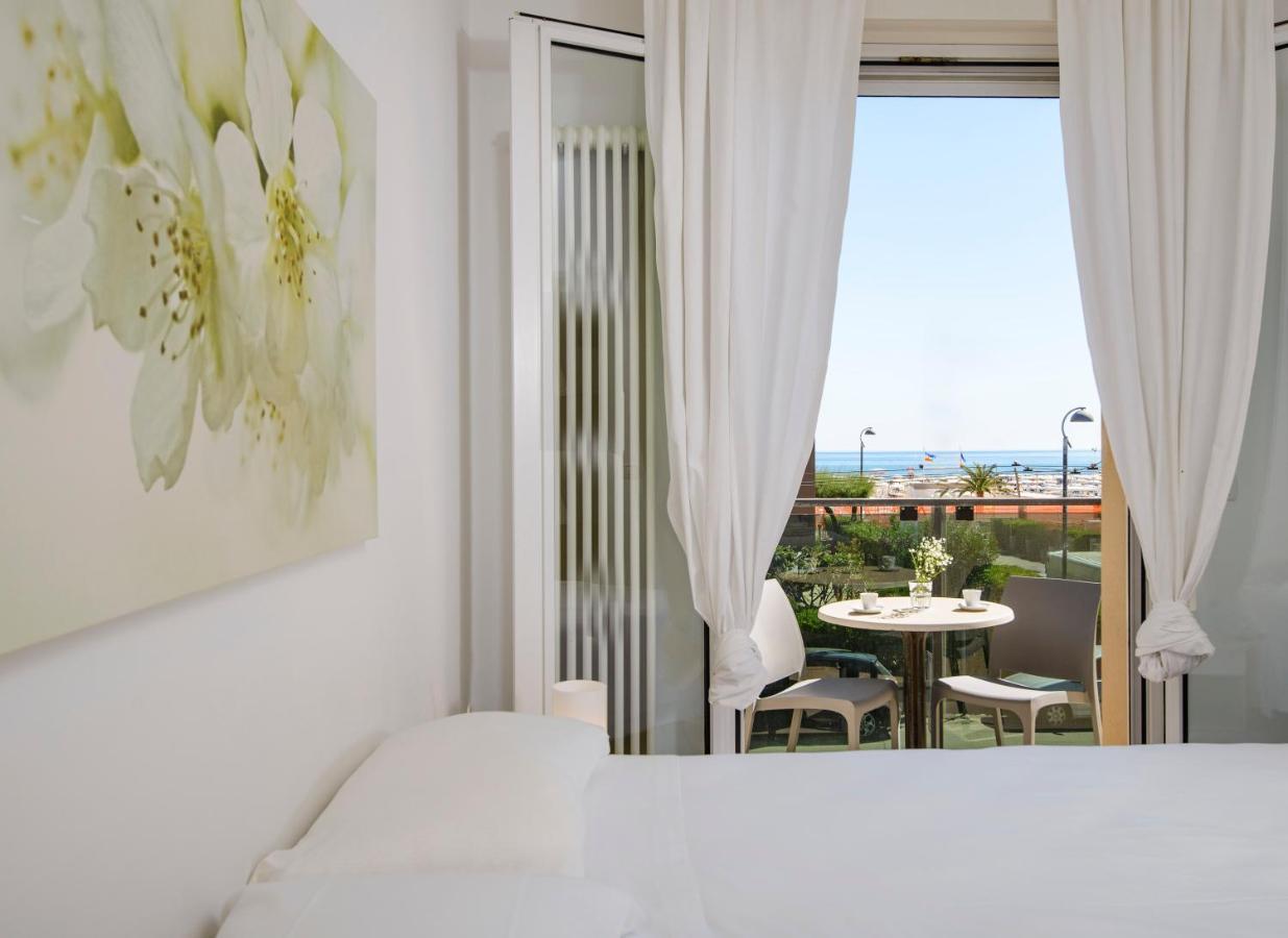 Residence Royal Rimini Exteriér fotografie
